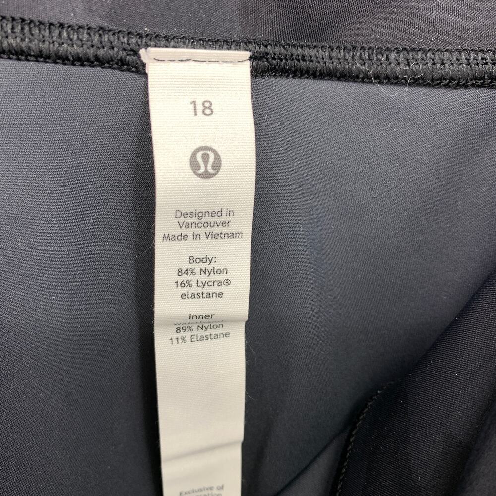 Lululemon Base Pace Crop Legging 23" Size 18 Heritage 365 Camo Deep Coal Multi - Picture 6 of 6